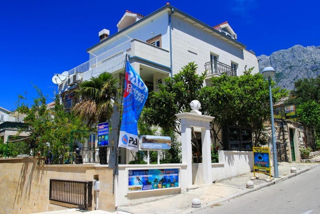 Apartments By The Sea Makarska - 15200 Exterior foto