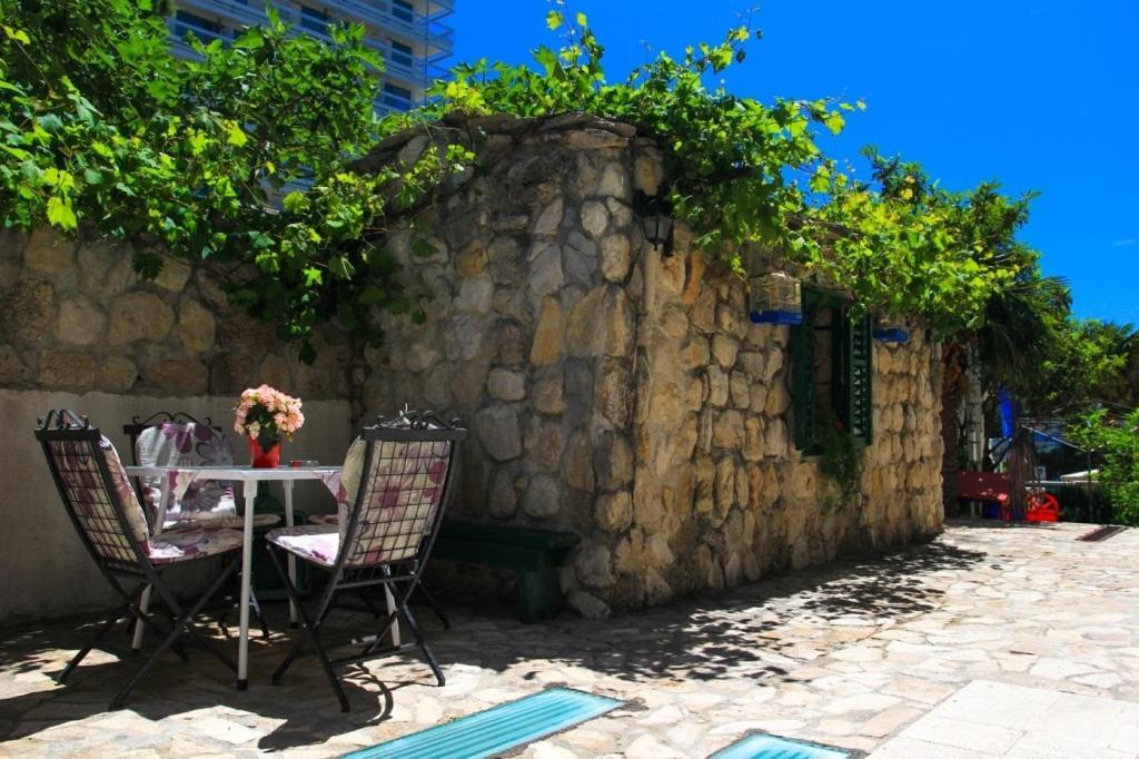Apartments By The Sea Makarska - 15200 Exterior foto